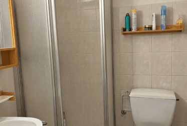 À partir du 15 avril 2026, à louer ce cosy appartement 2.5 pièces en plein cœur de Crans !