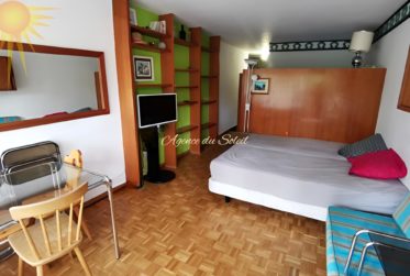 À louer ce grand studio sud à proximité du centre de Crans !