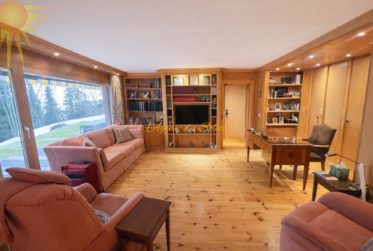 Ski-in/Ski-out – Appartement haut de gamme de 4.5 pièces avec piscine privée au cœur de Crans !