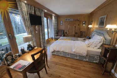 Ski-in/Ski-out – Appartement haut de gamme de 4.5 pièces avec piscine privée au cœur de Crans !
