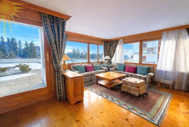 Au cœur de Crans! Grand appartement traversant d'angle de 5.5 pièces avec vaste terrasse sud!