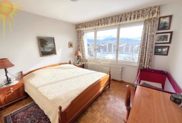 Spacieux et lumineux appartement traversant de 4,5 pièces avec 2 balcons, à proximité du Régent à Crans !