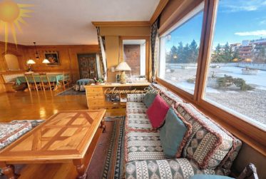 Au cœur de Crans! Grand appartement traversant d'angle de 5.5 pièces avec vaste terrasse sud!