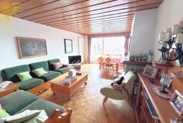 Spacieux et lumineux appartement traversant de 4,5 pièces avec 2 balcons, à proximité du Régent à Crans !