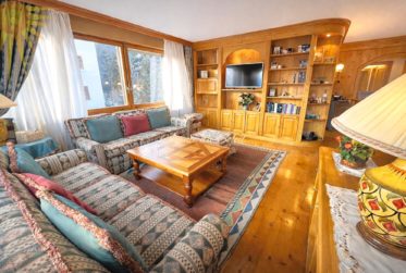 Au cœur de Crans! Grand appartement traversant d'angle de 5.5 pièces avec vaste terrasse sud!