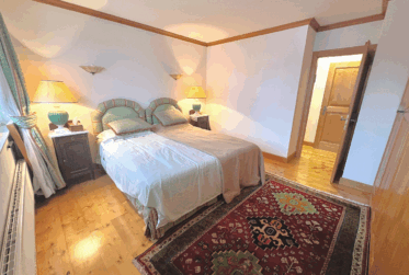 Au cœur de Crans! Grand appartement traversant d'angle de 5.5 pièces avec vaste terrasse sud!