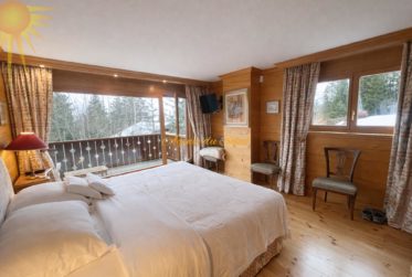 Ski-in/Ski-out – Appartement haut de gamme de 4.5 pièces avec piscine privée au cœur de Crans !