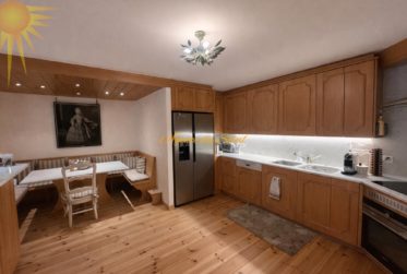 Ski-in/Ski-out – Appartement haut de gamme de 4.5 pièces avec piscine privée au cœur de Crans !
