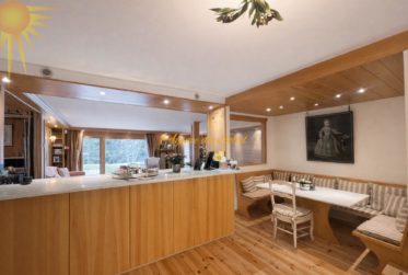 Ski-in/Ski-out – Appartement haut de gamme de 4.5 pièces avec piscine privée au cœur de Crans !