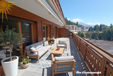 Emplacement privilégié ! Élégant appartement de standing de 3,5 pièces avec vaste terrasse orientée est!