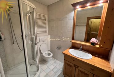 Au cœur de Crans! Grand appartement traversant d'angle de 5.5 pièces avec vaste terrasse sud!