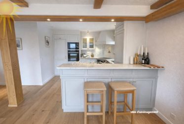 En Exclusivité ! Splendide chalet familial de 8.5 pièces dans un quartier prisé à Crans et en bordure du golf Ballesteros !