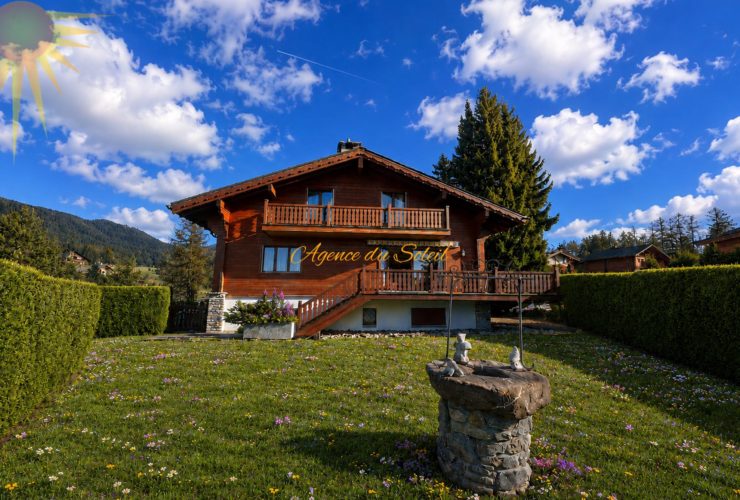 En Exclusivité ! Splendide chalet de 8.5 pièces en bordure du golf Ballesteros à Crans !