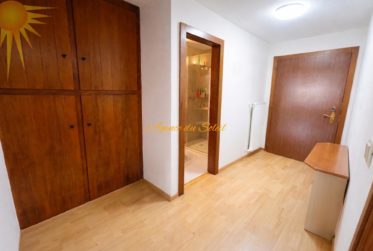 Idéal pour un pied à terre ou un investissement ! Adorable appartement nord de 3.5 pièces, rénové en 2024 à Crans !