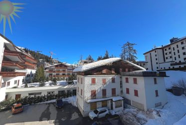 Plein cœur de Crans ! Lumineux appartement traversant de 4.5 pièces avec une chambrette complémentaire !