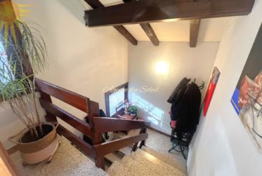 Charmante maison de 2 appartements, à 5' en voiture de Crans-Montana (Mollens) !