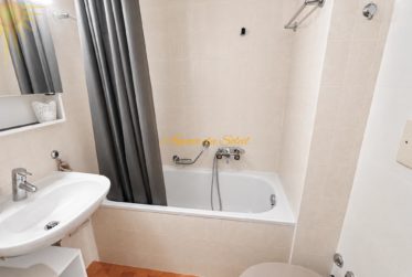 À louer (saison): Très cosy appartement de 3.5 pièces à proximité du funiculaire !