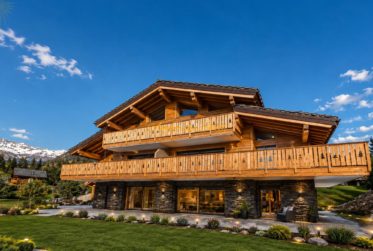 Appartement de standing de 4,5 pièces, neuf et idéalement situé à Crans !