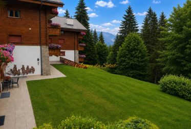 Appartement Ski-in/Ski-out de standing de 4.5 pièces avec piscine privée au cœur de Crans !