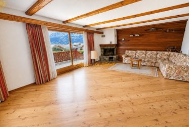 En Exclusivité ! Superbe chalet de 8.5 pièces en bordure du golf Ballesteros à Crans !
