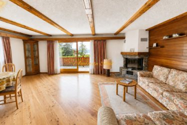 En Exclusivité ! Superbe chalet de 8.5 pièces en bordure du golf Ballesteros à Crans !