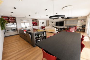 Luxueux appartement de 5.5 pièces en plein centre de la station et en bordure directe du golf !