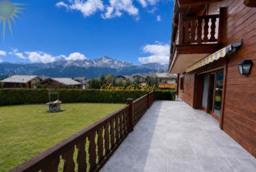 En Exclusivité ! Superbe chalet de 8.5 pièces en bordure du golf Ballesteros à Crans !
