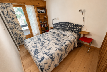 À louer à la semaine : Appartement Ski-in, Ski-out de 5.5 pièces avec 2 places de parc intérieurs, à Montana !
