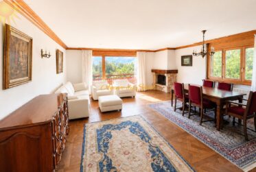 Très joli appartement traversant d'angle à Crans !