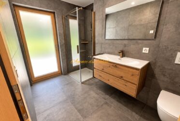 Appartement de standing de 4,5 pièces, neuf et idéalement situé à Crans !